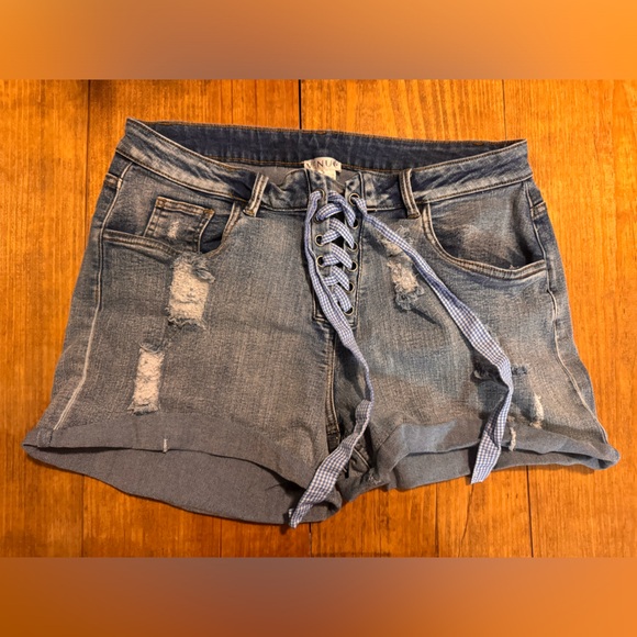 Lot of 3 — Venus Shorts, Size 14 GUC - Picture 5 of 7